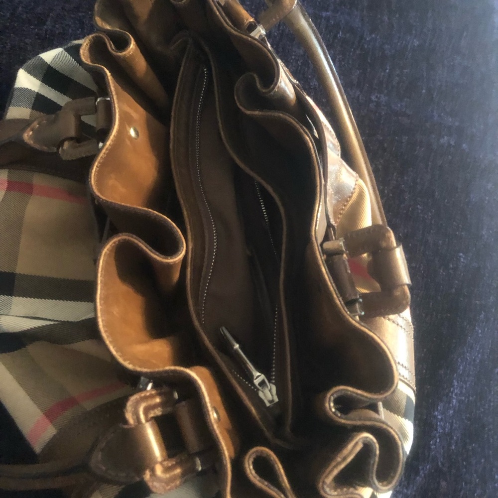 Burberry Satchel - Picture 3 of 7